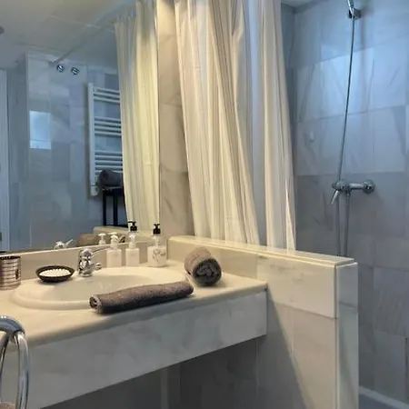 Apartment Beautiful 2 Bedroom In Puerto Banus ! Marbella