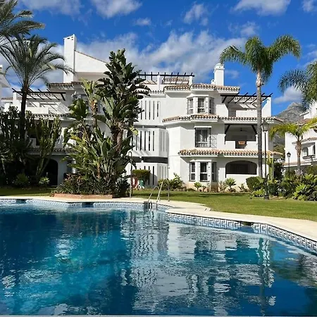 Beautiful 2 Bedroom In Puerto Banus ! Apartment Marbella